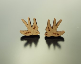 Studs aves traga pendientes de madera enchufe