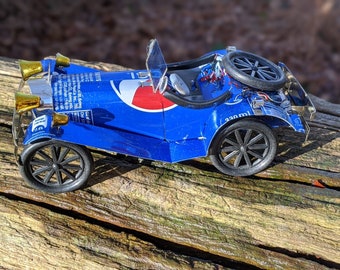 Recycled Tin Can Model: Pepsi Classic car