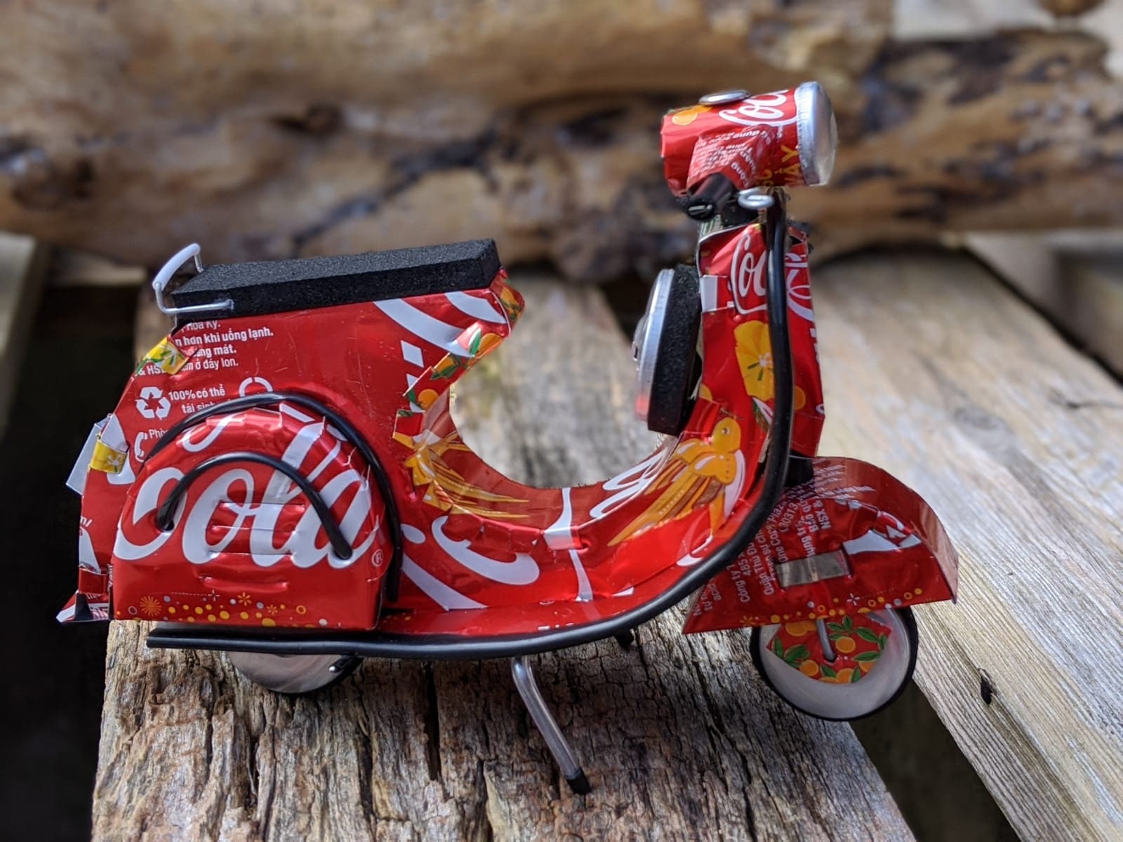 Recycled Tin Can Model: Coke / Coca-cola Vespa