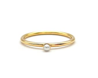 Roségoldring mit winziger Perle, minimalistischer Verlobungsring