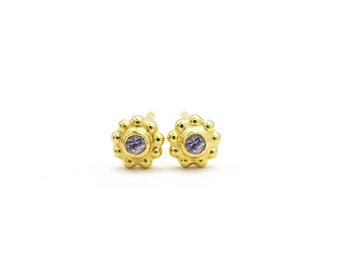 750 gold stud earrings with blue sapphires, minimalist gold stud earrings