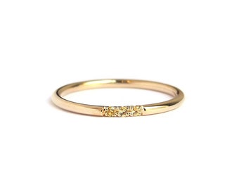 thin 750 gold ring with sapphire, delicate yellow sapphire ring