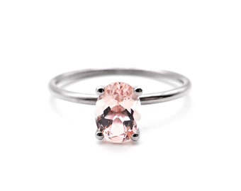 White gold ring with pink morganite, morganite ring, 750 white gold ring
