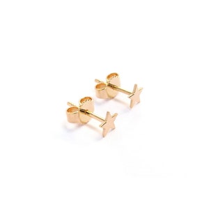 gold plated star earrings, small gold star stud earrings image 2