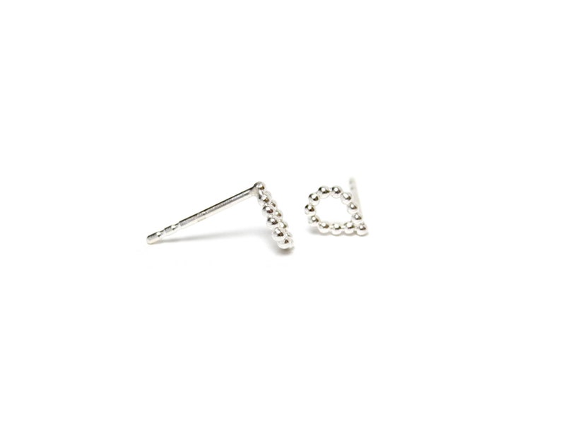 teardrop-shaped silver studs, silver teardrop earrings made of beads image 3