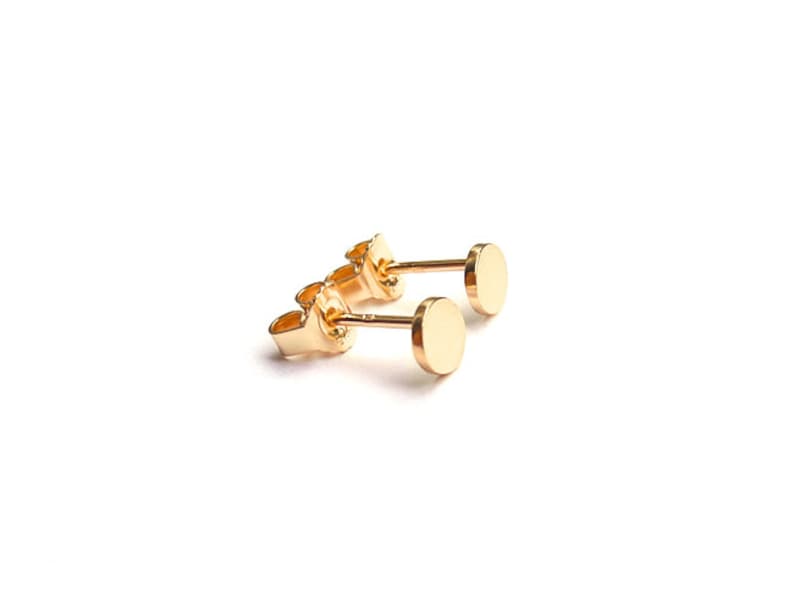 gold dot stud earrings, 5 mm small gold plated plate earrings image 1