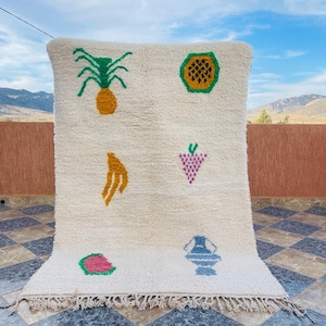 Unique Berber Moroccan Costum rug - Moroccan Woolen carpet - New Azilal rug - Beni ouarain style - New Beni ouarain rug - berber rug