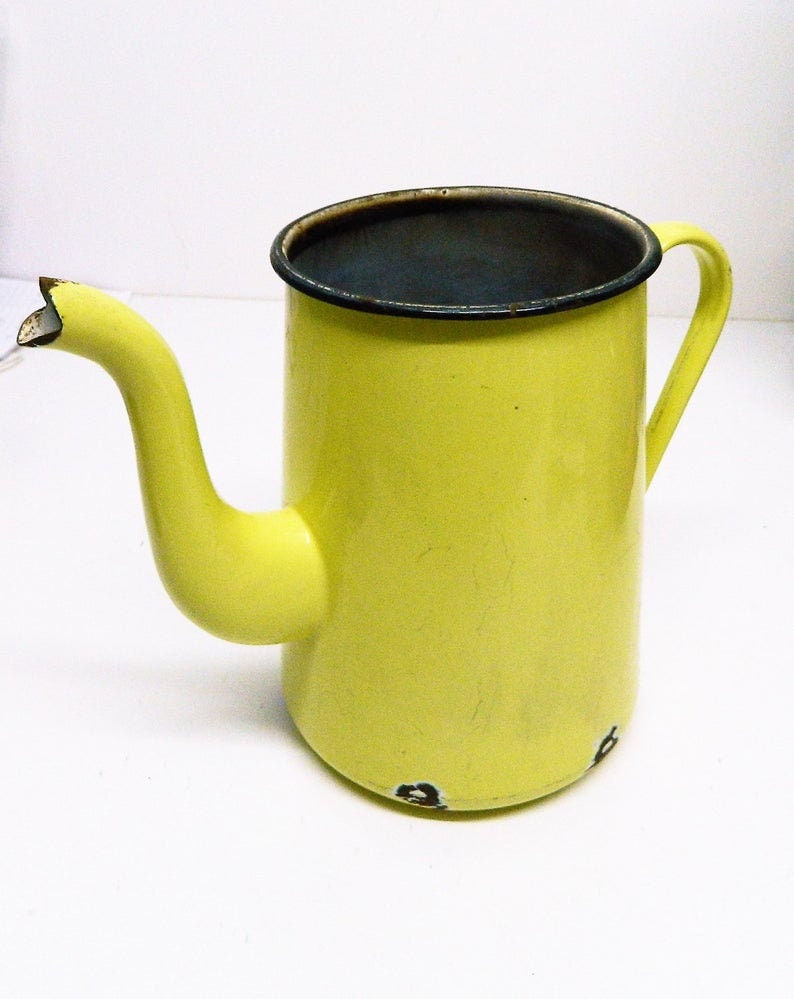 Thé Jaune Émail, Français Antique Vintage, Pitcher Jug, Brocante Chic, Bretagne France, Kitchenalia 