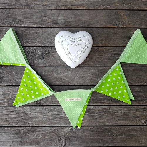 Pennant chain in light green/white, as 10s, 12s, 14s, 16s, 18s or 20s