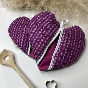 Ofenhandschuhe 2er Set Baumwolle | Blumenmuster in Beerenton | Handgemachte Topfhandschuhe mit Hitzeschutz | Küchenaccessoire | Geschenkidee