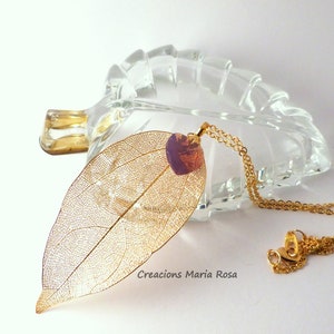 Gold Filigree Leaf Pendant with Swarovski Bild 1