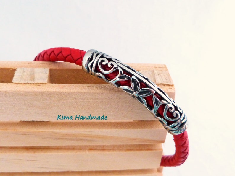 Unisex leather bracelet, round red leather bracelet, stainless steel interpiece bracelet, gift for men and women, Father's Day, Mother's Day gift image 2