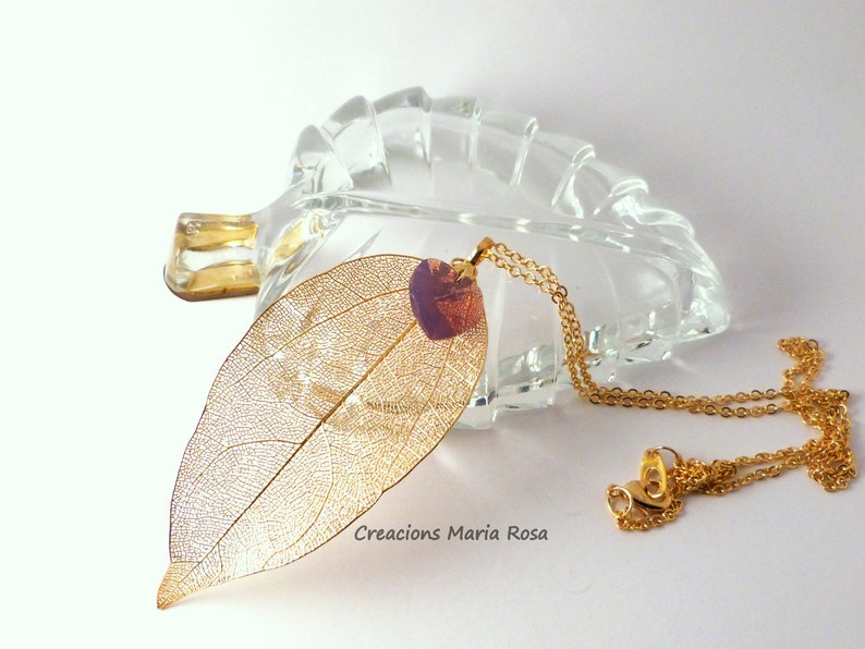 Gold Filigree Leaf Pendant with Swarovski Bild 1