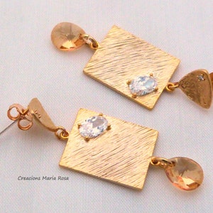 Gold bath button earrings image 2