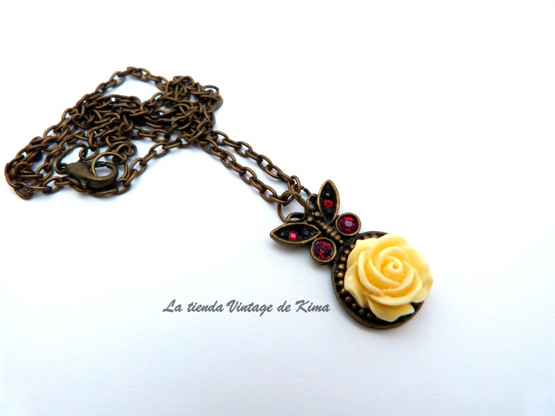 Collier Cameo et cristal autrichien image 3