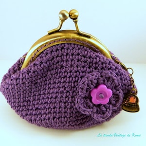 Crochet purse-Coquette image 1