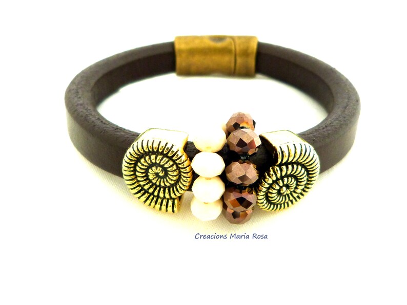 Bracelet leather licorice conch image 1