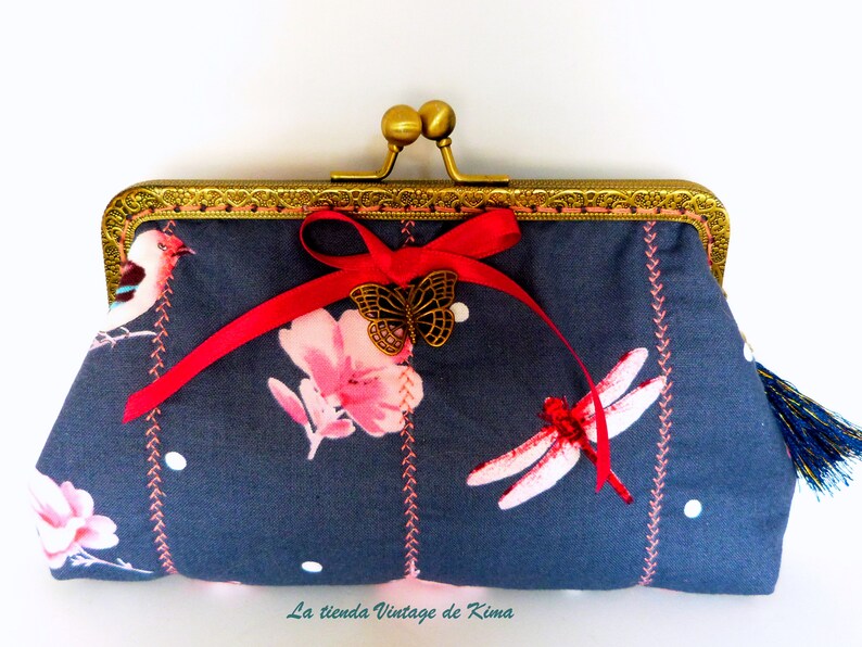 Purse with nozzle dragonfly and birds image 1