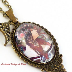 Great mirror pendant image 1