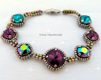 Pulsera con cristales swarovski, pulsera hecha a mano, brazalete estilo art nouveau,pulsera morada azul plata vieja, regalo para mujer,