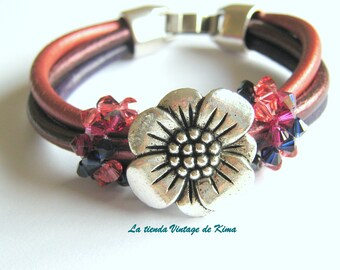 Bracelet with three colored leathers