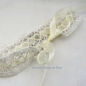 Necklace brides Swarovski Crystal and lace image 3