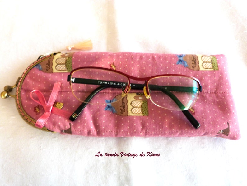 Case for glasses with nozzle Welcome image 1