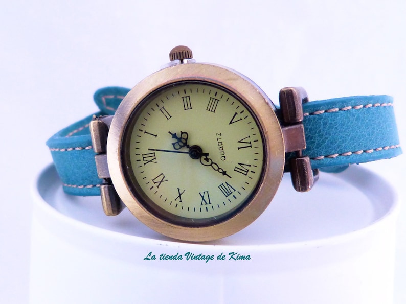 Womens wristwatch turquoise leather image 1