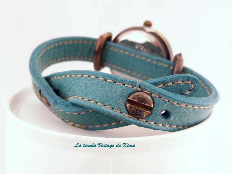 Womens wristwatch turquoise leather image 2