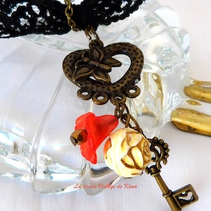 long Necklace Heart & Key image 1