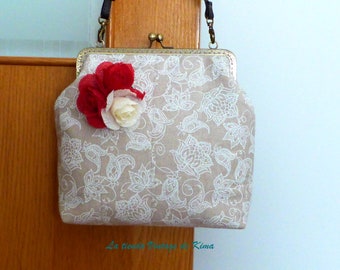 Fabric bag with nozzle - three roses -