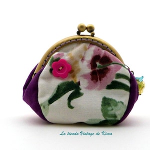 Purse with nozzle violets image 1