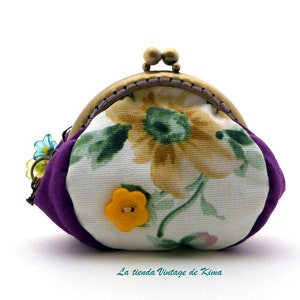 Purse with nozzle violets image 2