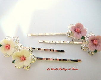 Hairpins with flower