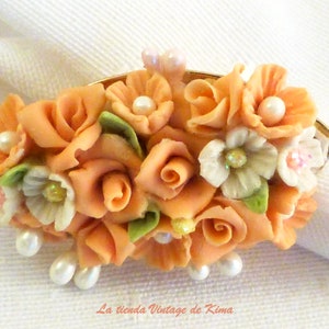 Broche con flores de porcelana, broche flores hechas a mano, broche rosas, broche flores rosas, bisutería elegante, broche damas de honor imagen 1