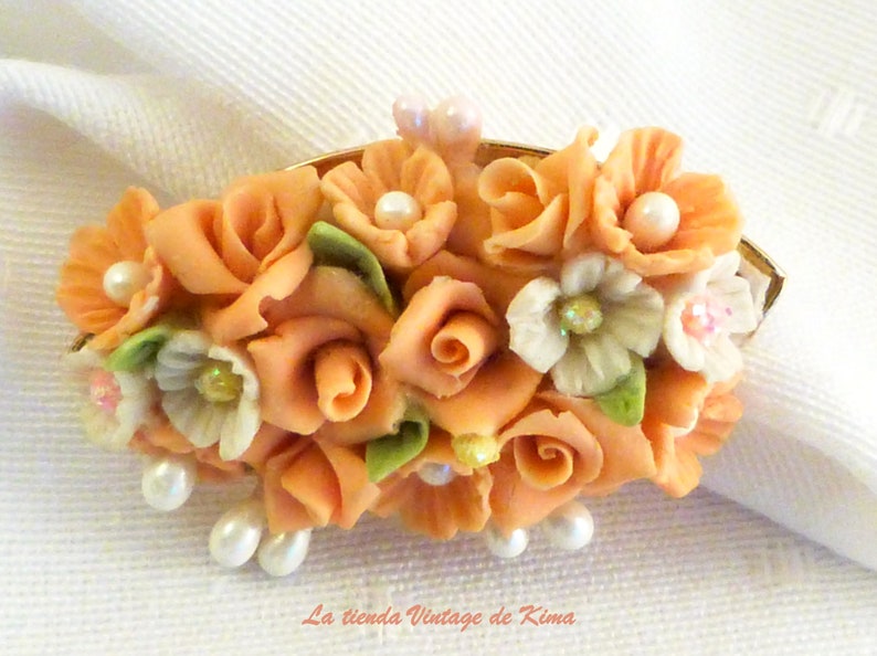 Broche con flores de porcelana, broche flores hechas a mano, broche rosas, broche flores rosas, bisutería elegante, broche damas de honor imagen 1