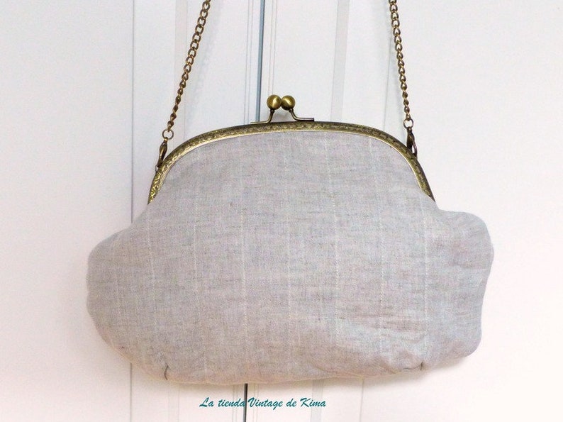 Vintage Style Handbag image 3