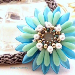 Blue and white daisy short necklace Bild 3