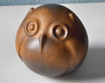 Beautifully shaped ceramic owl money box