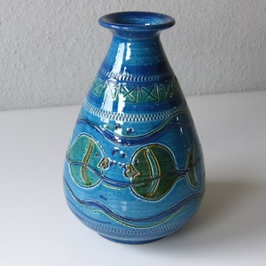 Bellissimo vaso turchese con pesci
