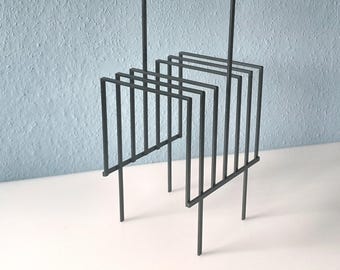 Portariviste minimalista in metallo