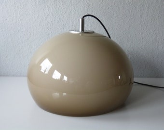 Preciosa y gran lámpara colgante de los años 70.