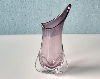Beautifully shaped, violet pointed vase