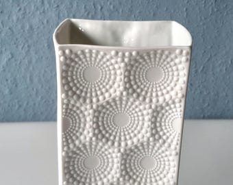 Great Op Art vase from the 60s