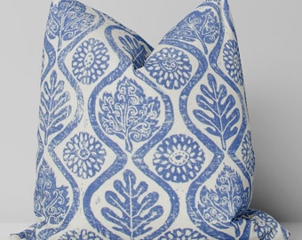 Oakleaves Pillow Cover / Blue