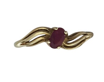 Oval Ruby Ring 14k Yellow Gold