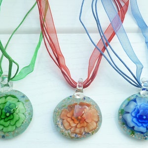 Necklace with glass pendant "flower" to choose from