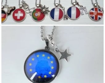 Halskette mit Cabochon-Anhänger "Europareise"