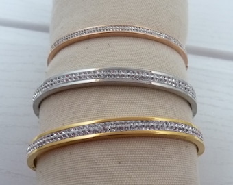 1 Edelstahl-Armreif mit Strass roségold, silber oder gold