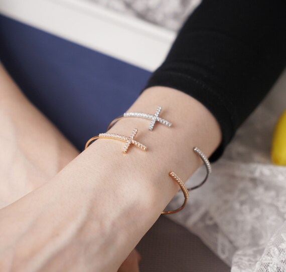 クリスチャンラクロア バングル CZ Cross Bangle, BK-08R, 1piece, Original Rhodium Plated